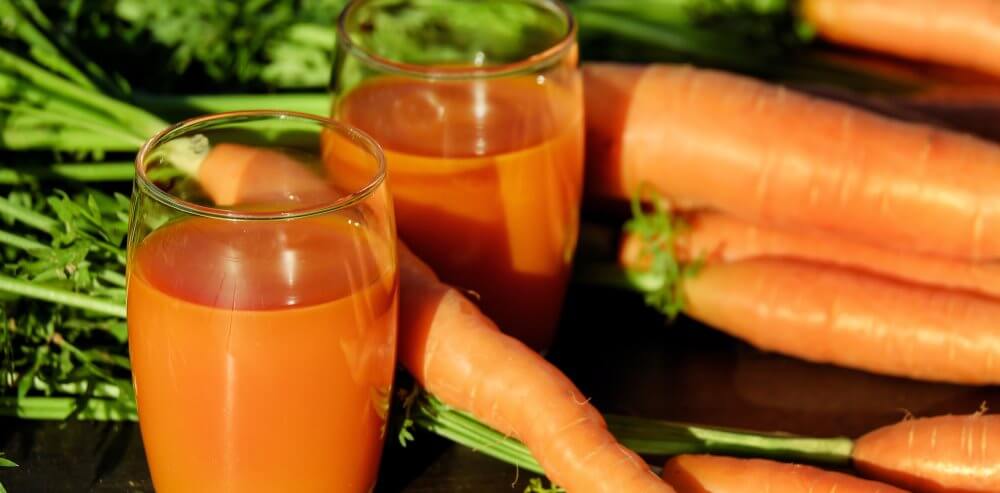 Пить морковный сок - полезно!